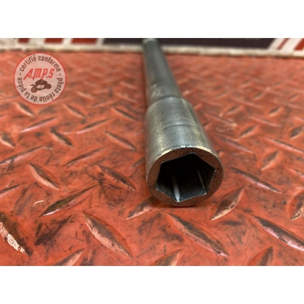 Axe de roue avant 