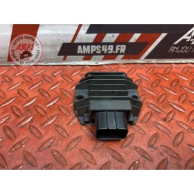Regulateur de tension 