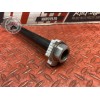 Axe de roue arriere 