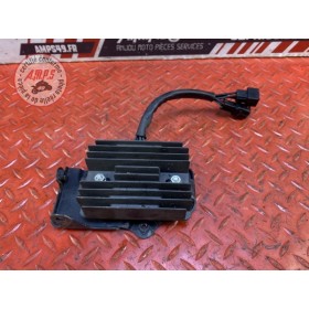 Regulateur de tension avec son support Suzuki GSR 750 2011 à 2016 