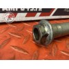 Axe de roue arriere 