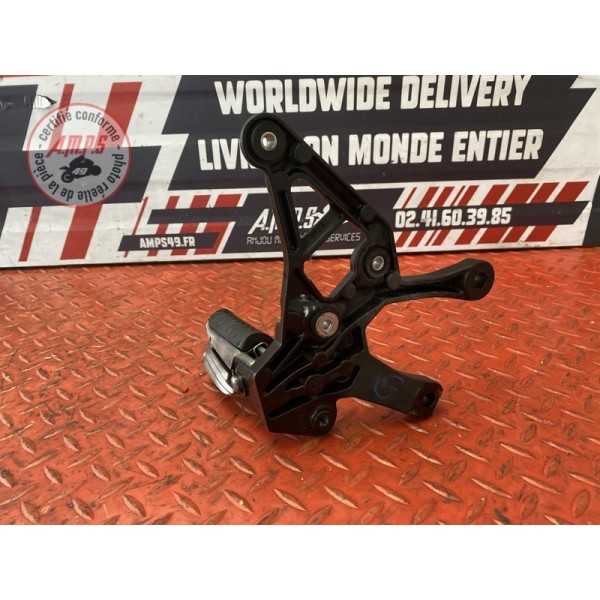 Platine repose pied gauche Kawasaki Z900 2017 à 2019 