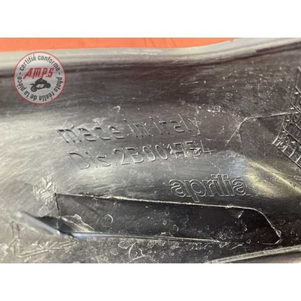 Cache plastique avant droit 