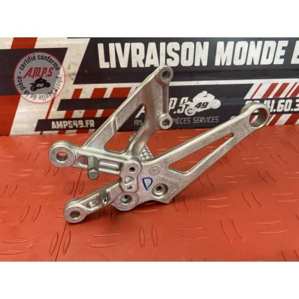 Platine repose pied droite Aprilia Tuono V4 1100 RR 2015 à 2020 
