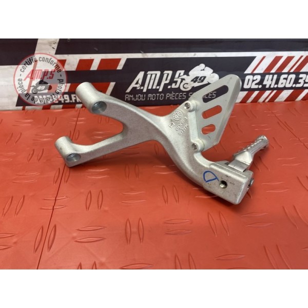 Platine repose pied passager droite Aprilia Tuono V4 1100 RR 2015 à 2020 