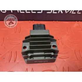 Regulateur de tension 