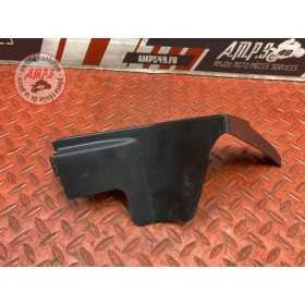 Cache plastique avant droit 
