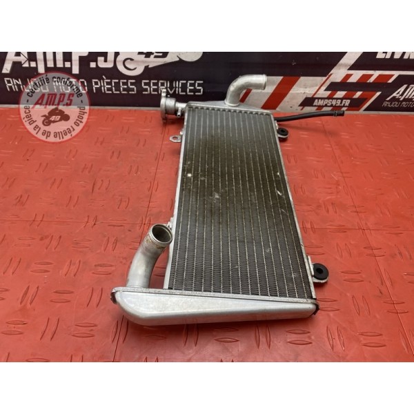 Radiateur d'eau supérieur Ducati Streetfighter V2 2022 à 2023 