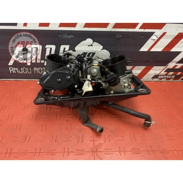 Rampe d'injection Ducati Streetfighter V2 2022 à 2023 
