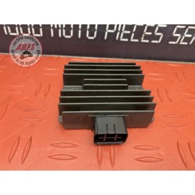 Regulateur de tension 