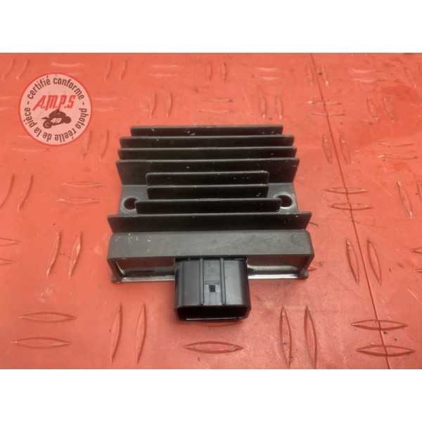 Regulateur de tension 