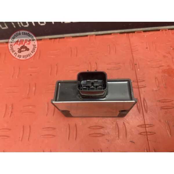 Regulateur de tension 