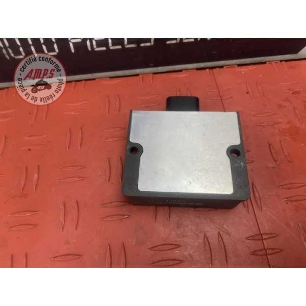 Regulateur de tension 