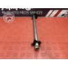 Axe de roue arriere