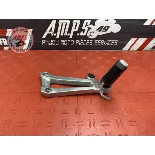 Platine repose pied passager gauche 