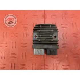 Regulateur de tension 