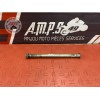 Axe de roue arriere 