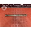 Axe de roue arriere 