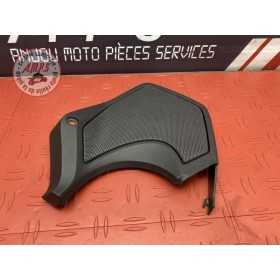 Grille enceinte gauche 