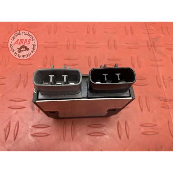 Regulateur de tension 