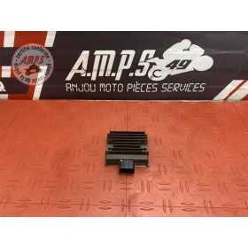 Regulateur de tension 