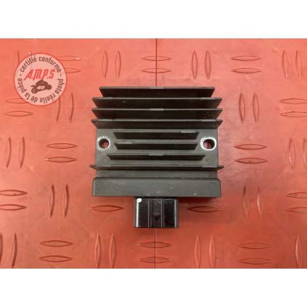Regulateur de tension 