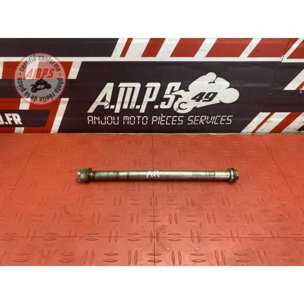 Axe de roue arriere