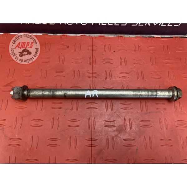 Axe de roue arriere 