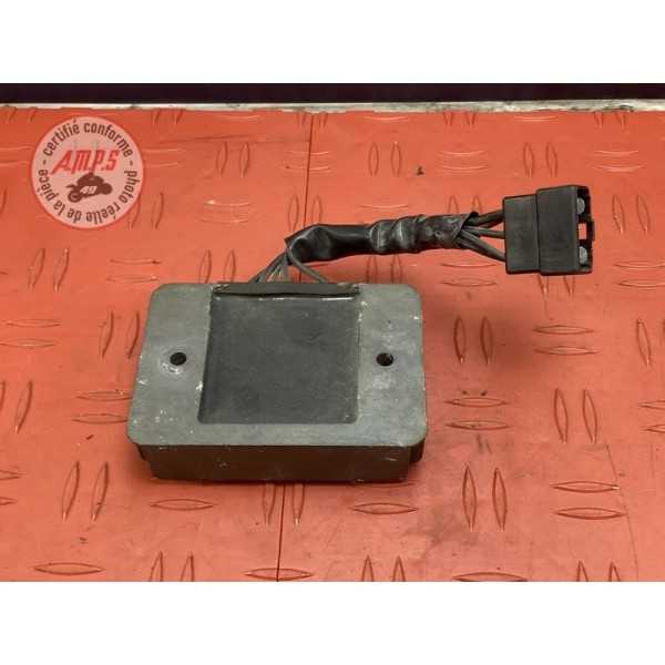 Regulateur de tension 