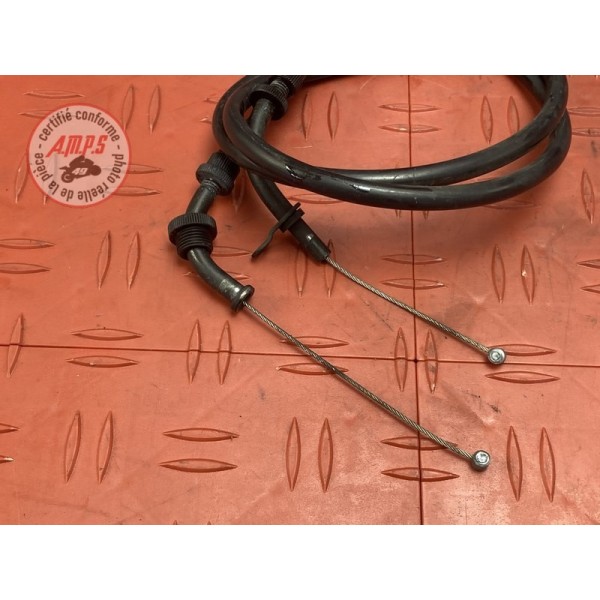 Cable d'accélérateur 