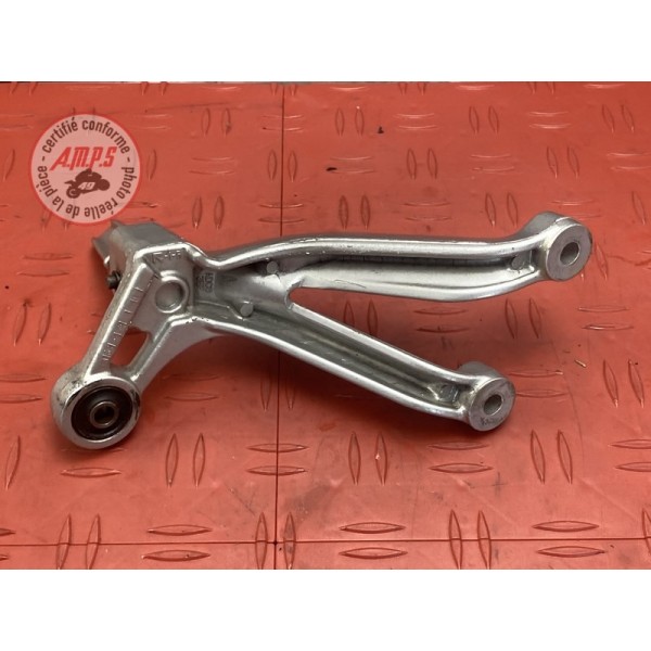 Platine repose pied passager droite 