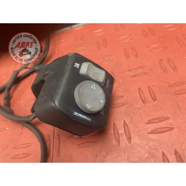 Commande de radio au guidon 