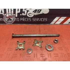 Axe de roue arriere 