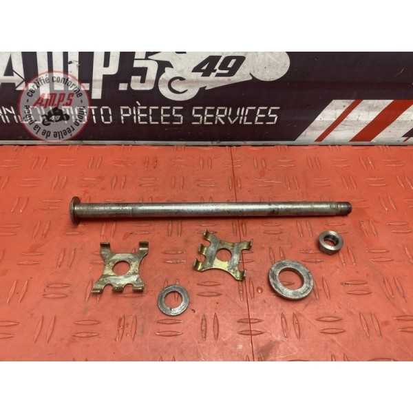 Axe de roue arriere 
