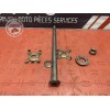 Axe de roue arriere 