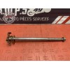 Axe de roue arriere 