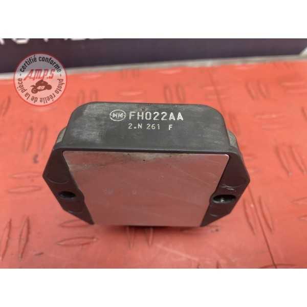 Regulateur de tension 