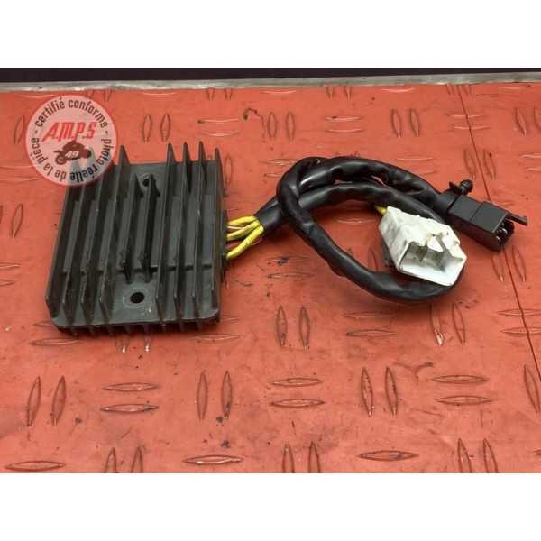 Regulateur de tension 