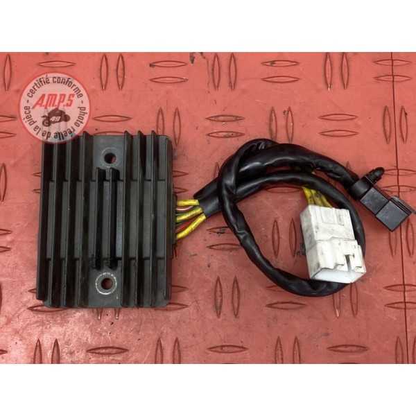 Regulateur de tension 
