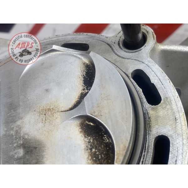 Bloc moteur avec piston 