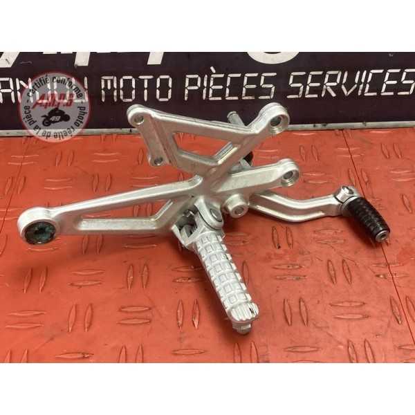Platine repose pied droite Aprilia TUONO V4 1100 2015 à 2020 
