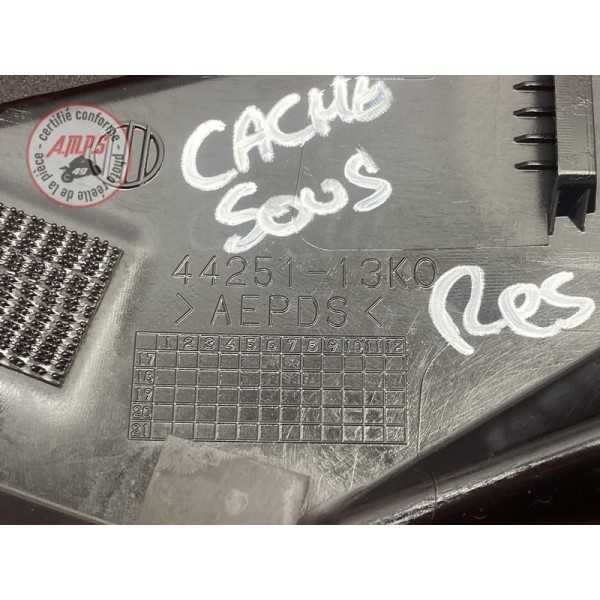 Cache sous reservoir droit 