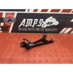 Platine repose pied passager droite Suzuki GSX-S 750 2017 à 2021 