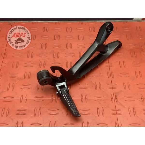Platine repose pied passager droite Suzuki GSX-S 750 2017 à 2021 