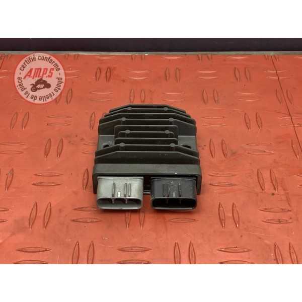 Regulateur de tension 