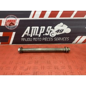 Axe de roue arriere 