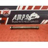 Axe de roue arriere 