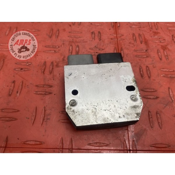 Regulateur de tension 