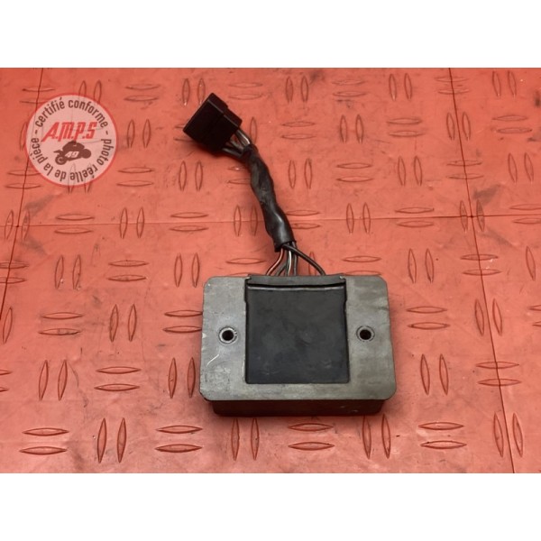 Regulateur de tension 