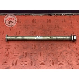 Axe de roue arriere 